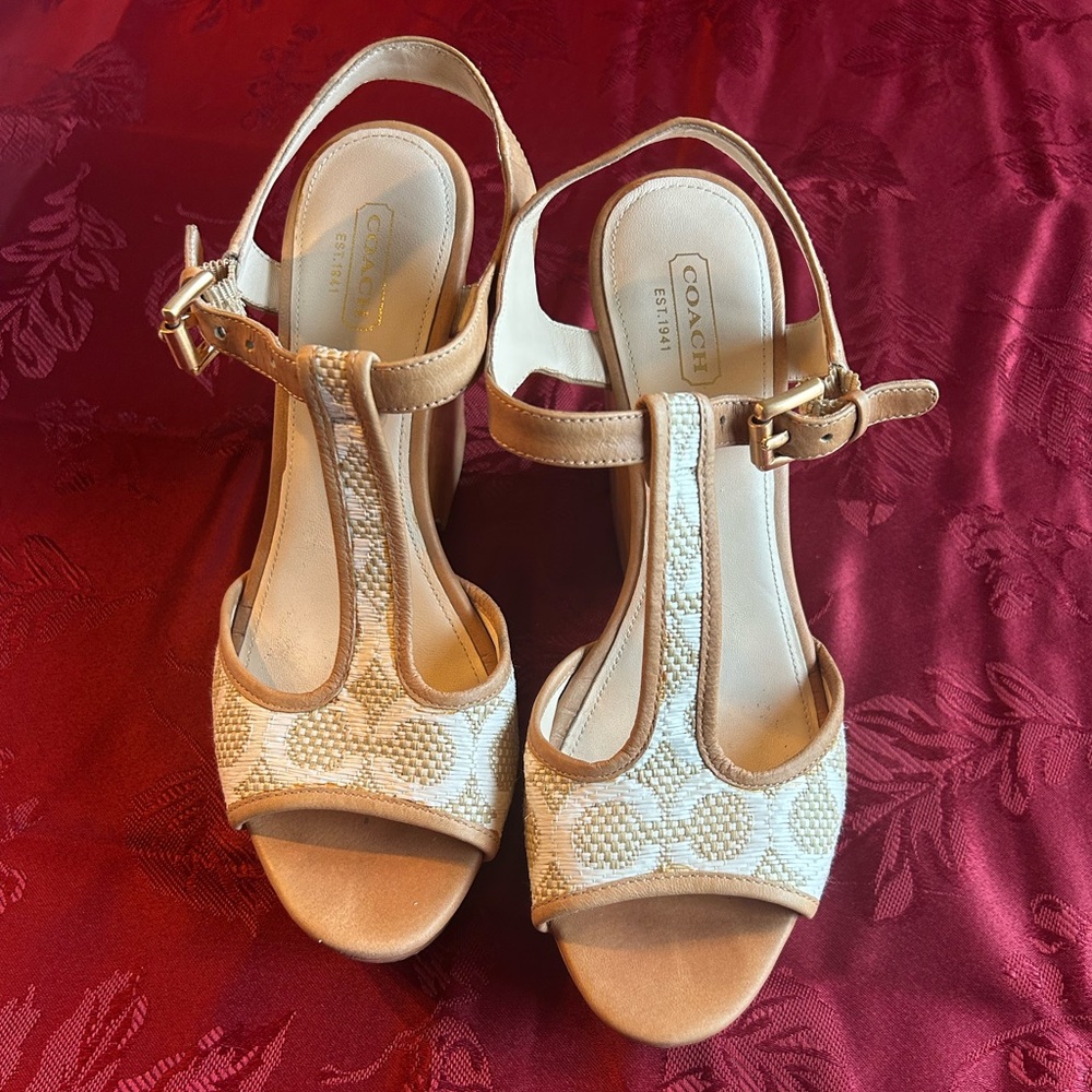 Coach Nelly tan/white signature platform t-strap wooden wedge sandal 8m